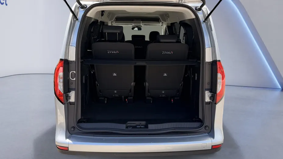 MERCEDES-BENZ T klasa T 180 Progressive (ekstra dł) aut Nowy