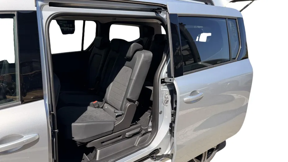 MERCEDES-BENZ T klasa T 180 Progressive (ekstra dł) aut Nowy