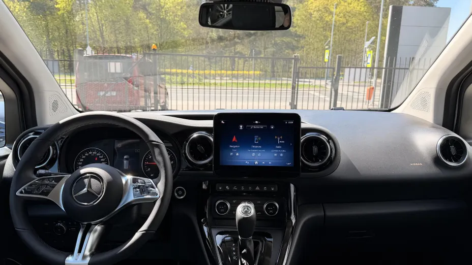 MERCEDES-BENZ T klasa T 180 Progressive (ekstra dł) aut Nowy