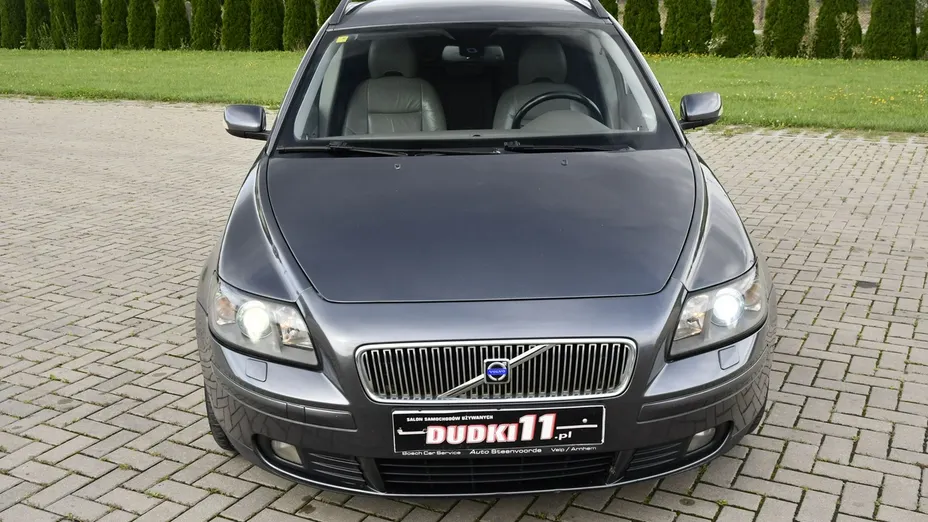 VOLVO V50 -