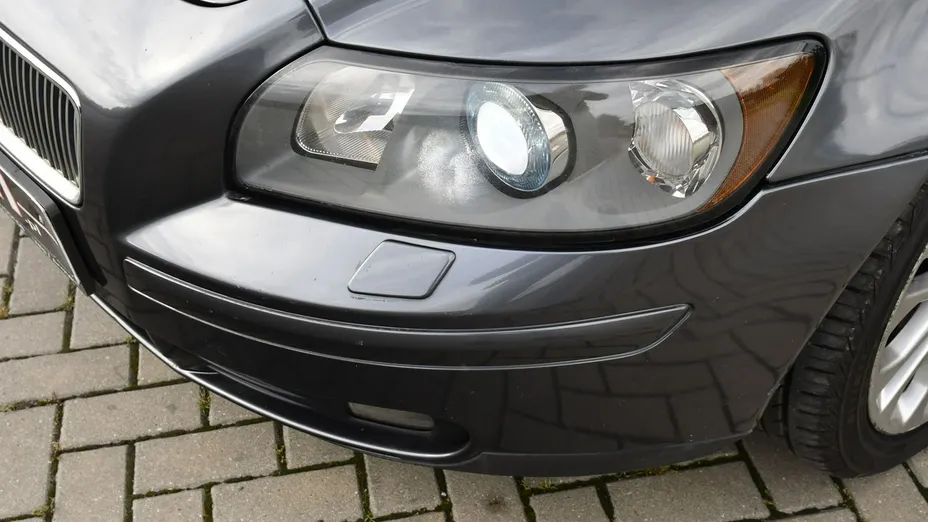 VOLVO V50 -