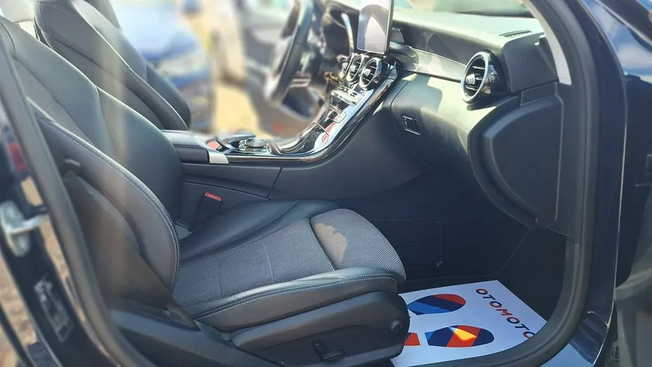 MERCEDES-BENZ C Klasa -