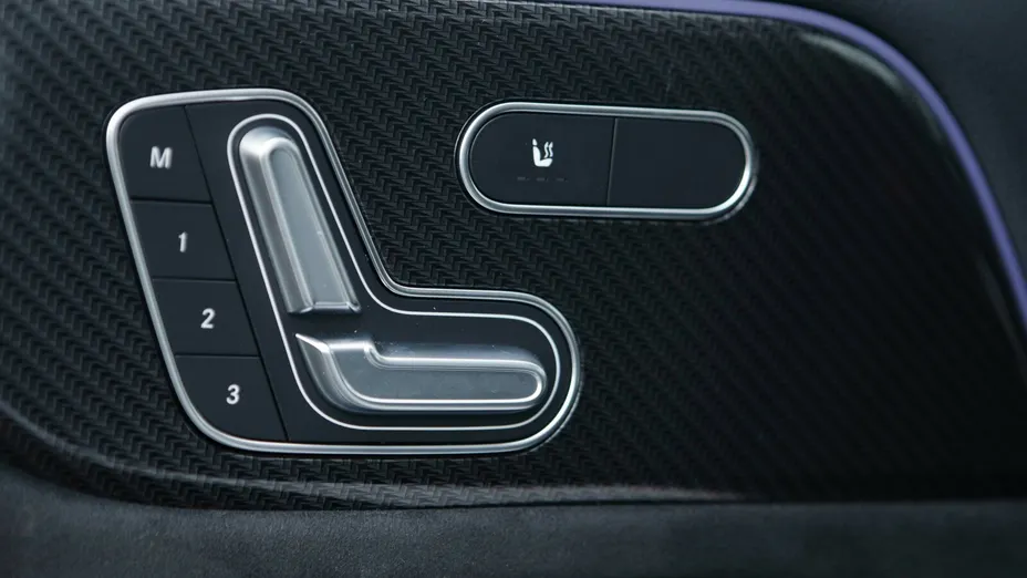 MERCEDES-BENZ GLB GLB 250 4-Matic AMG Line 8G-DCT