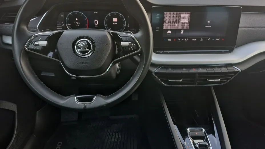 SKODA Octavia -