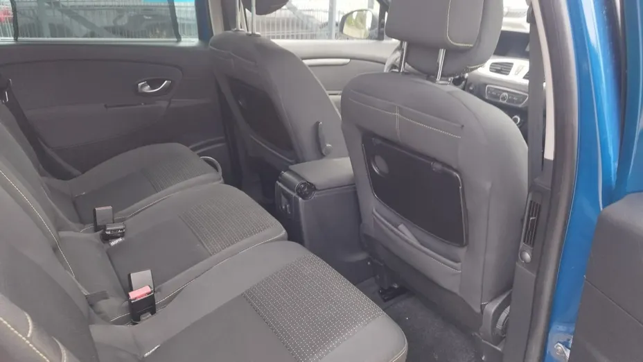 RENAULT Scenic -