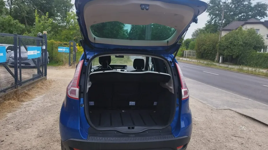 RENAULT Scenic -