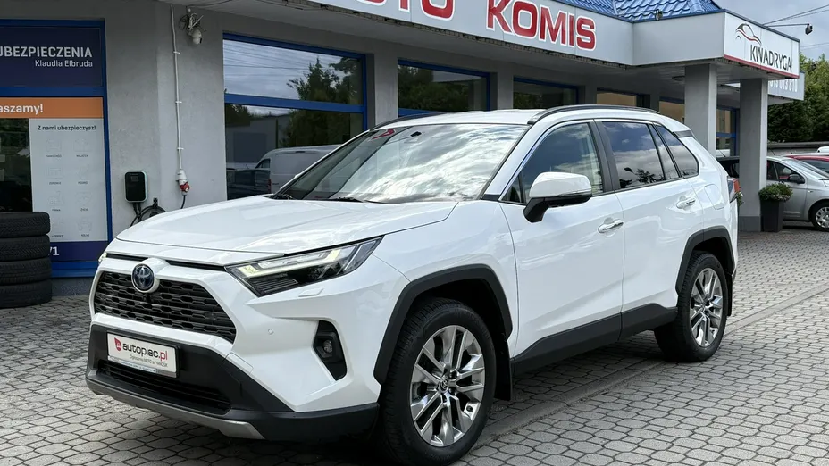 TOYOTA RAV4 -