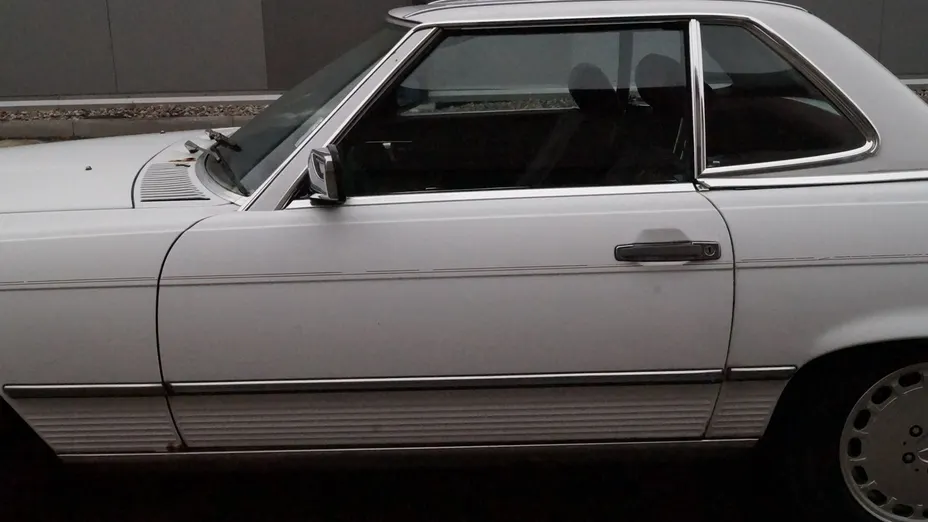 MERCEDES-BENZ SL -