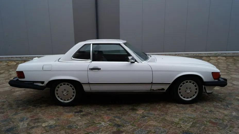 MERCEDES-BENZ SL -