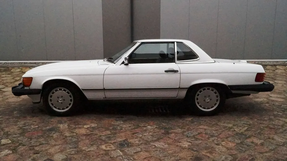 MERCEDES-BENZ SL -