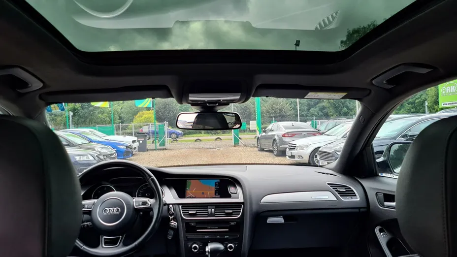 AUDI A4 -