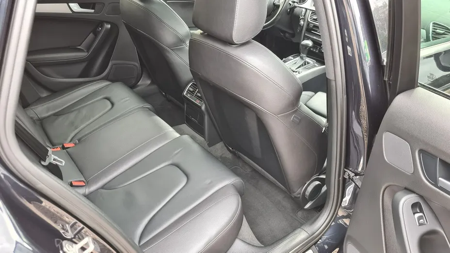 AUDI A4 -