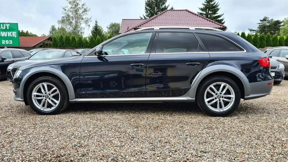 AUDI A4 -