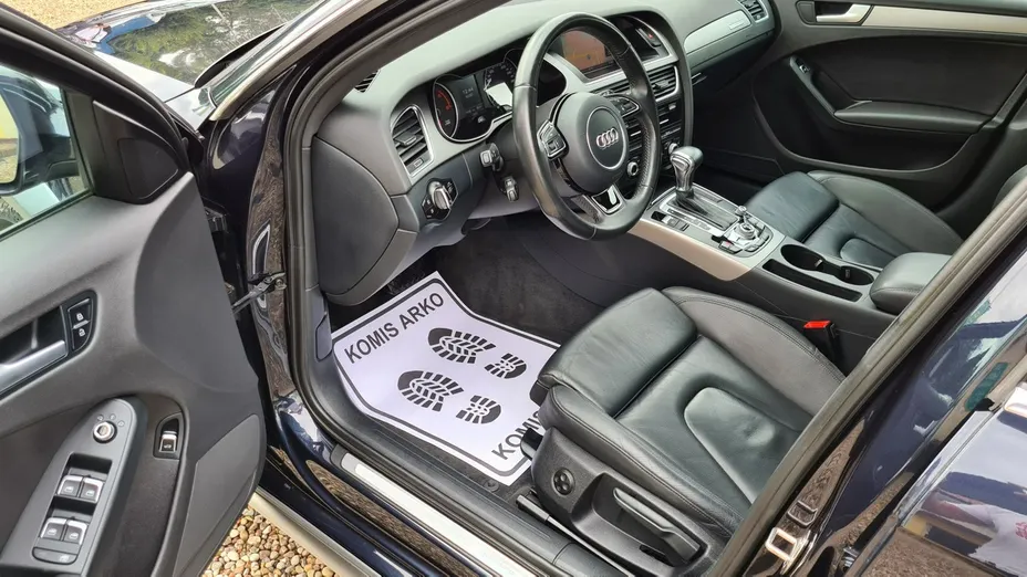 AUDI A4 -