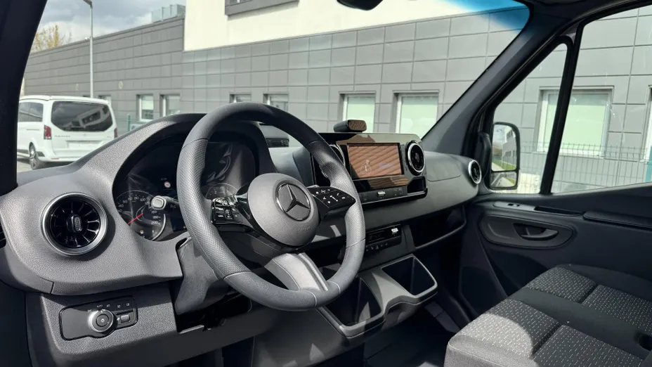 MERCEDES-BENZ Sprinter Sprinter 319 CDI Extra Long PRO 9G-Tronic 907.637 15,5m3 Nowy