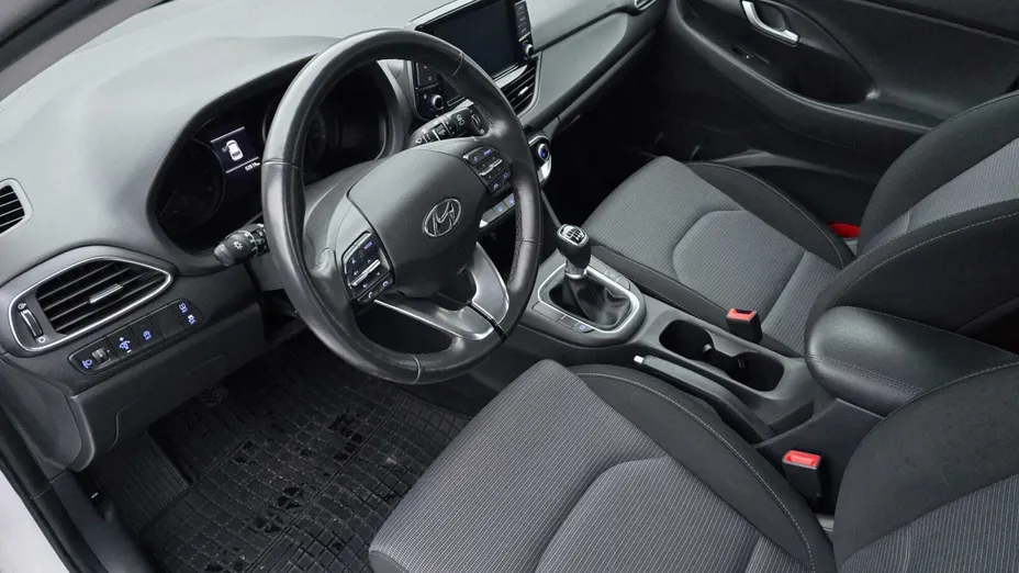 HYUNDAI i30 i30 1.5 T-GDI 48V Smart