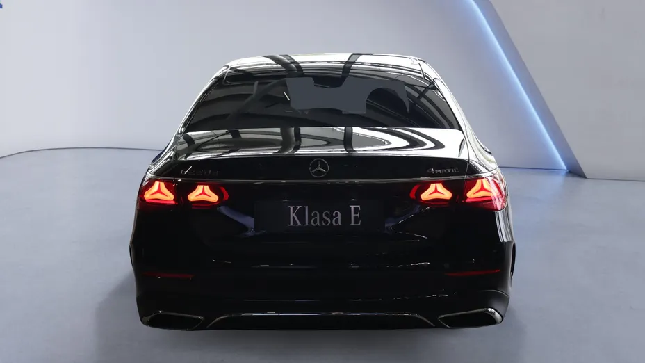 MERCEDES-BENZ E Klasa E 220 d mHEV 4-Matic AMG 9G-Tronic Nowy