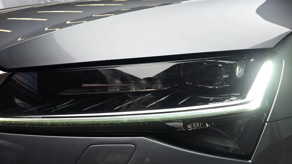 SKODA Superb Superb 2.0 TDI SCR Style DSG