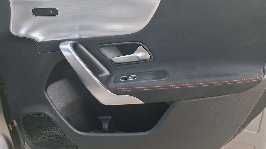MERCEDES-BENZ A Klasa A 250 4-Matic AMG Line 7G-DCT