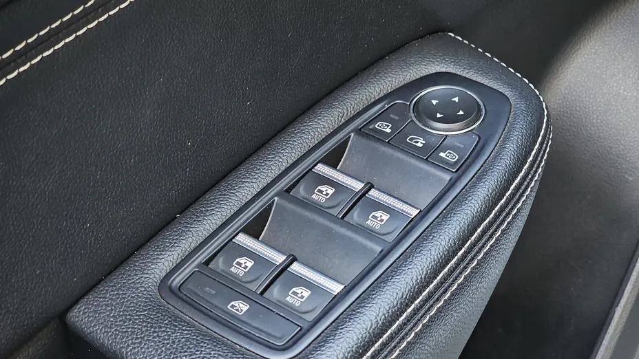 RENAULT Arkana Arkana 1.6 E-TECH Intens MMT