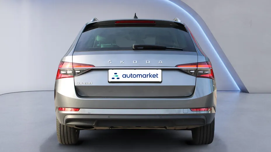 SKODA Superb Superb 2.0 TDI SCR Style DSG