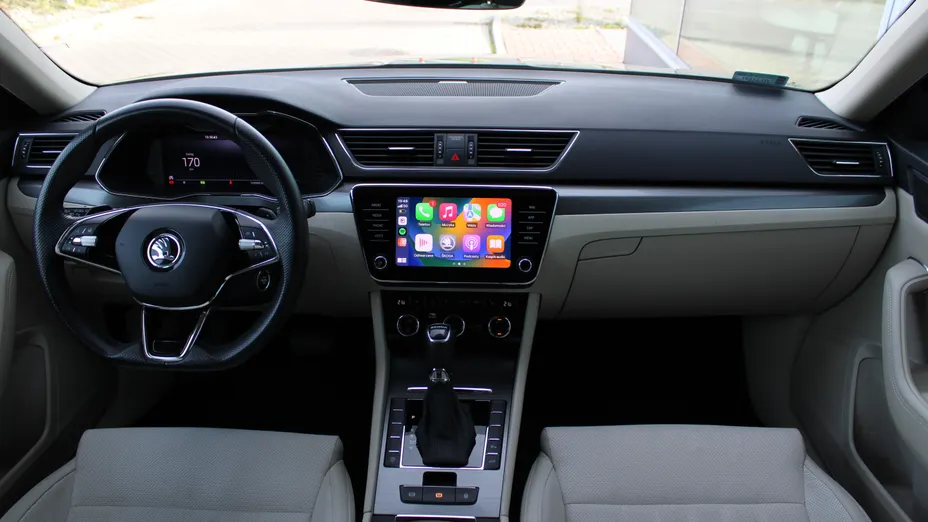 SKODA Superb Superb 2.0 TDI SCR Style DSG