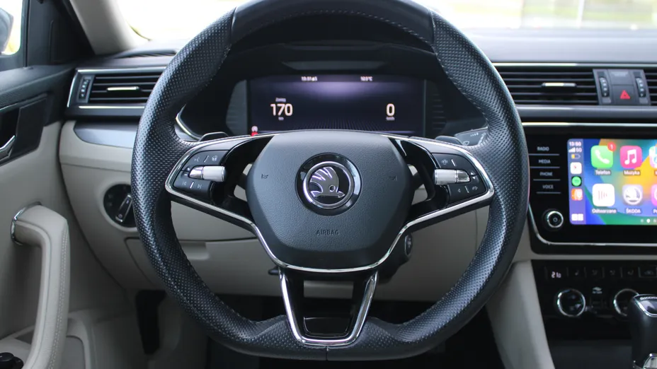 SKODA Superb Superb 2.0 TDI SCR Style DSG