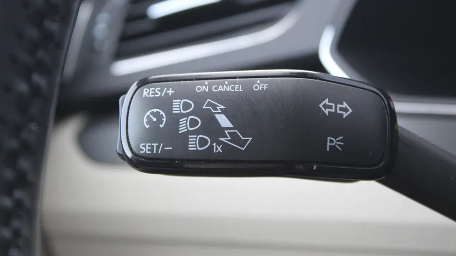 SKODA Superb Superb 2.0 TDI SCR Style DSG