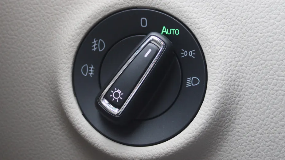 SKODA Superb Superb 2.0 TDI SCR Style DSG