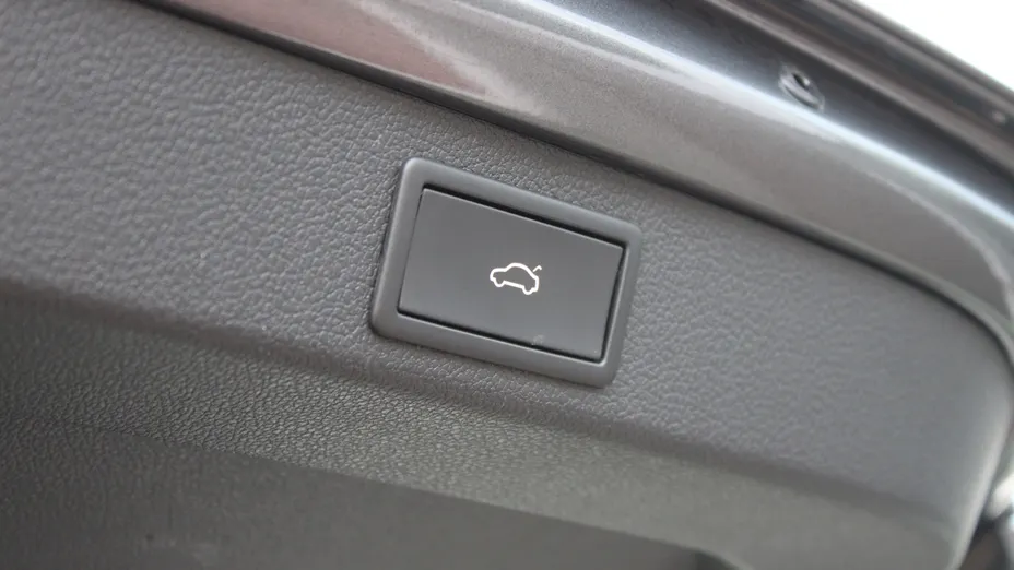 SKODA Superb Superb 2.0 TDI SCR Style DSG