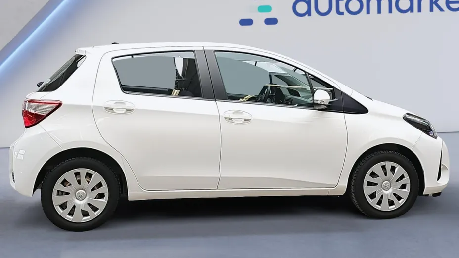 TOYOTA Yaris Yaris 1.5 Active