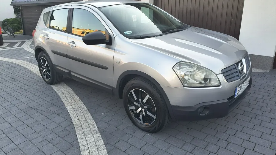 NISSAN Qashqai -