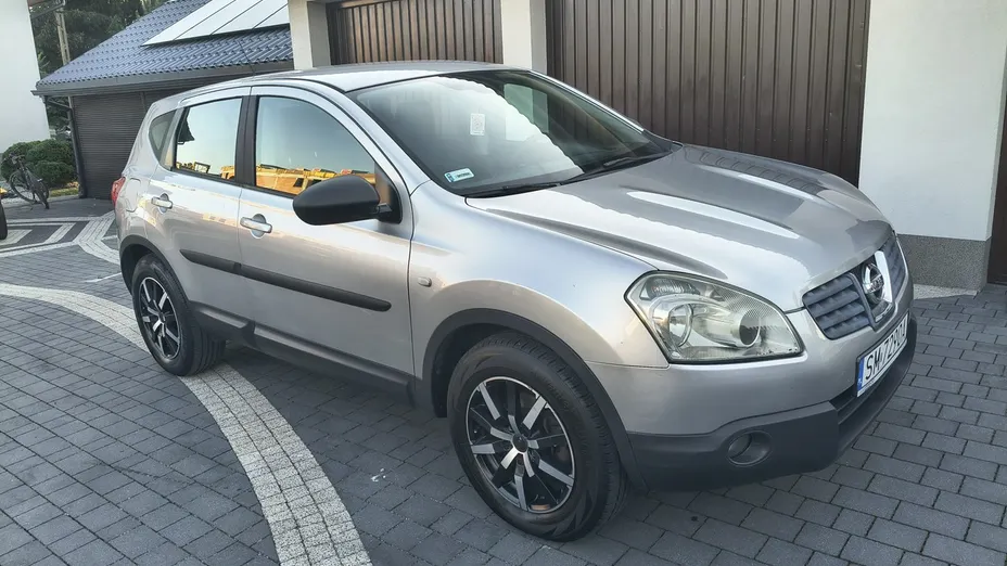 NISSAN Qashqai -
