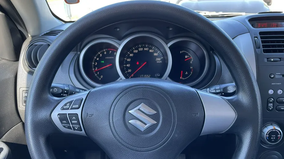 SUZUKI Grand Vitara -