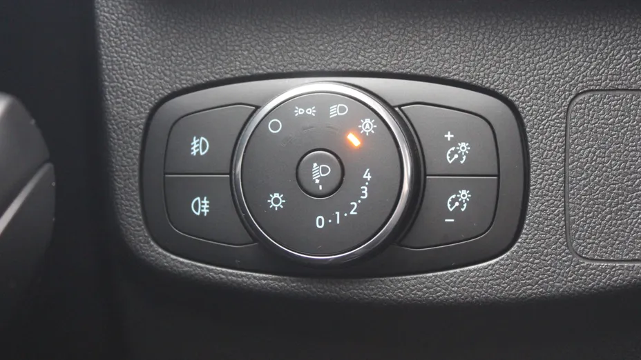 FORD Focus Focus 1.5 EcoBlue SCR Titanium