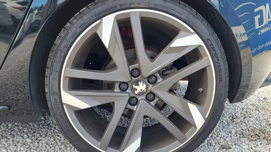PEUGEOT 308 -