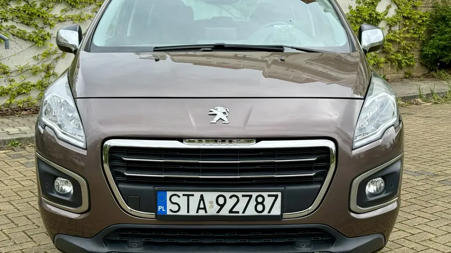 PEUGEOT 3008 -