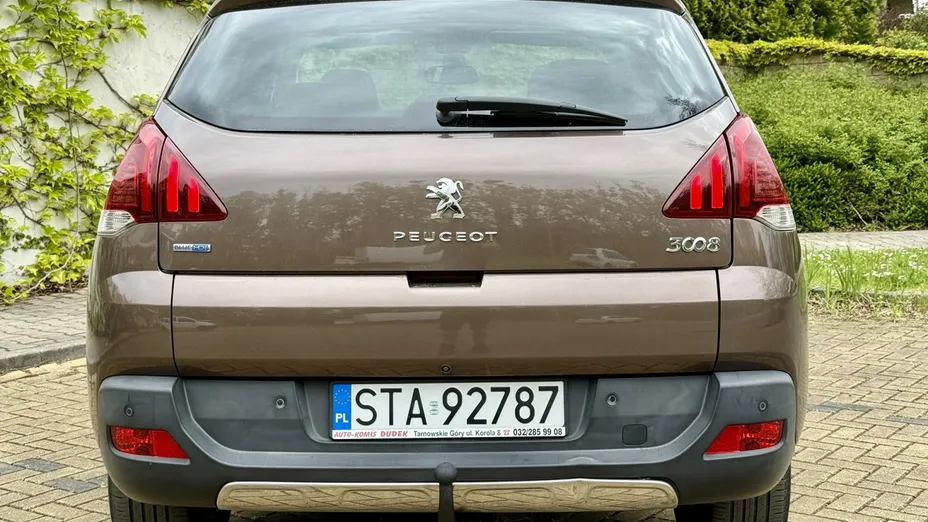 PEUGEOT 3008 -