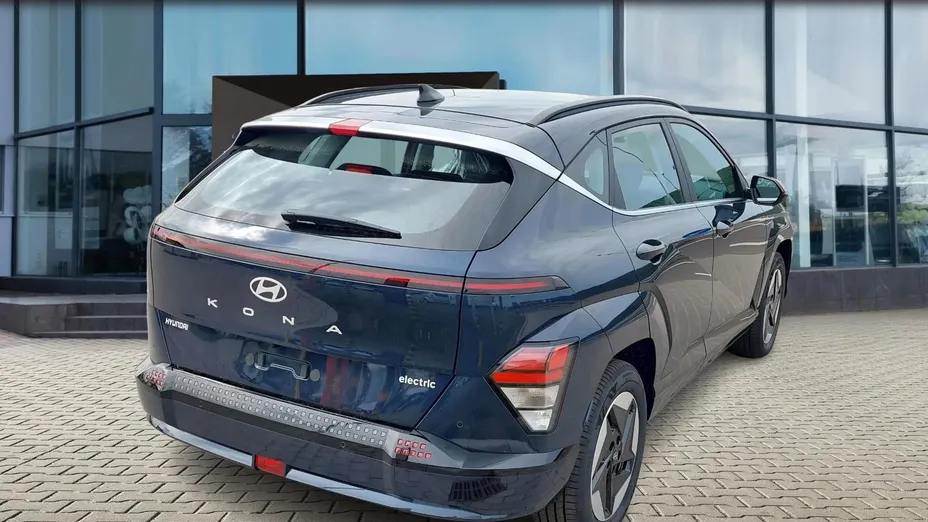 HYUNDAI Kona -