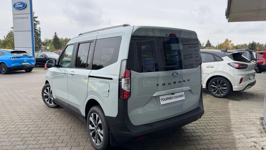 FORD Tourneo Courier Tourneo Courier 1.0 EcoBoost Titanium Nowy
