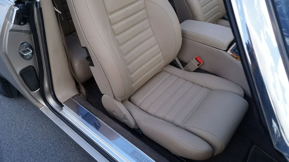 JAGUAR XJS -