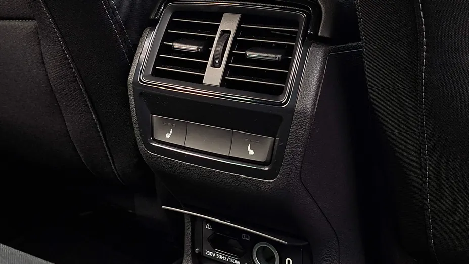 SKODA Karoq Karoq 2.0 TDI SCR 4x4 Sportline DSG