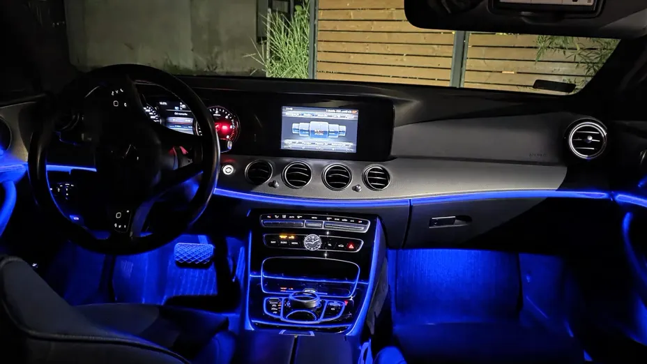 MERCEDES-BENZ E Klasa -