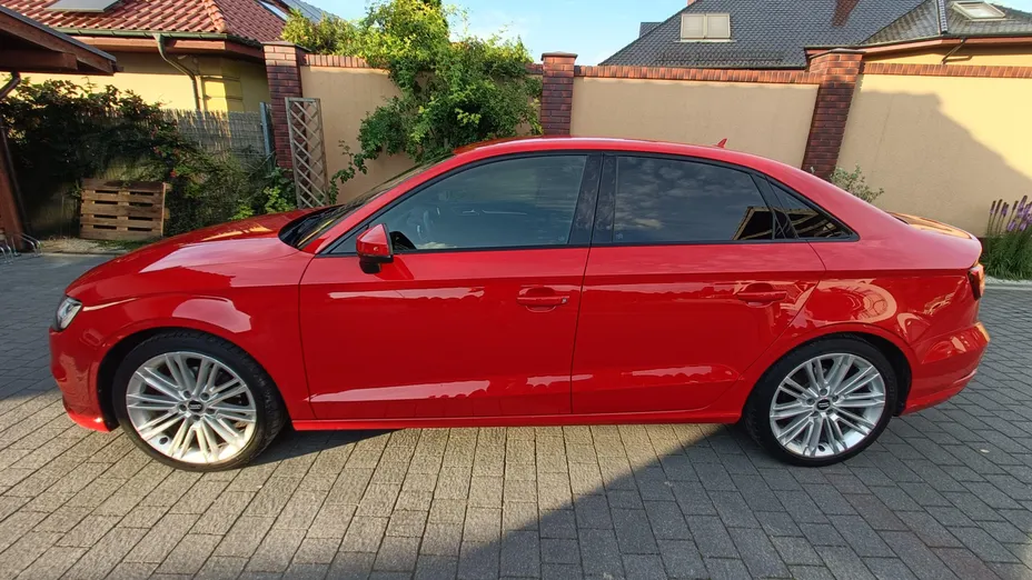 AUDI A3 -