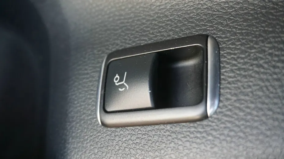 MERCEDES-BENZ GLA GLA 200 7G-DCT Urban