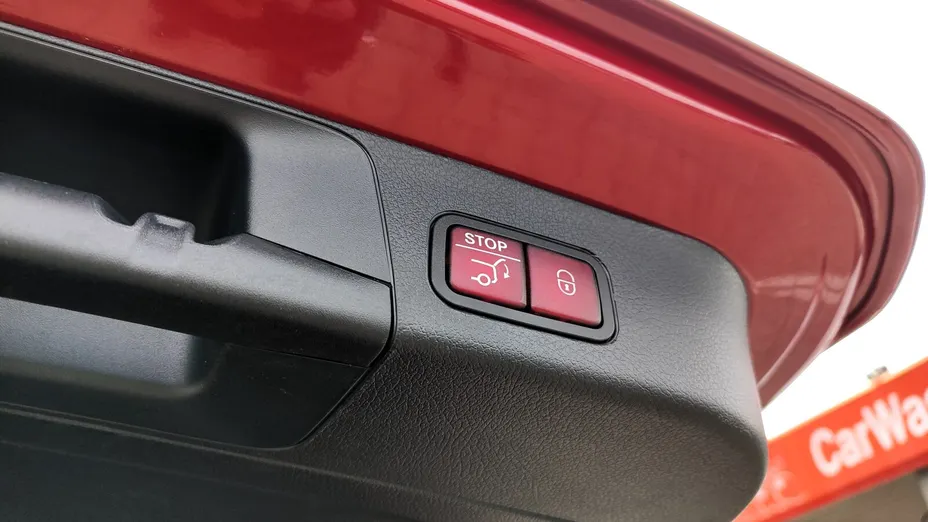 MERCEDES-BENZ GLB GLB 200 Progressive 7G-DCT