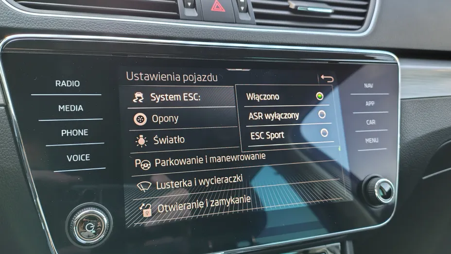 SKODA Superb Superb 2.0 TDI SCR Style DSG