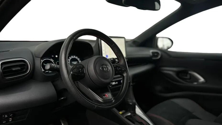 TOYOTA Yaris Yaris Hybrid 1.5 GR Sport