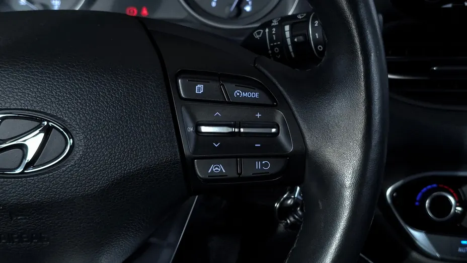 HYUNDAI i30 i30 1.0 T-GDI Smart