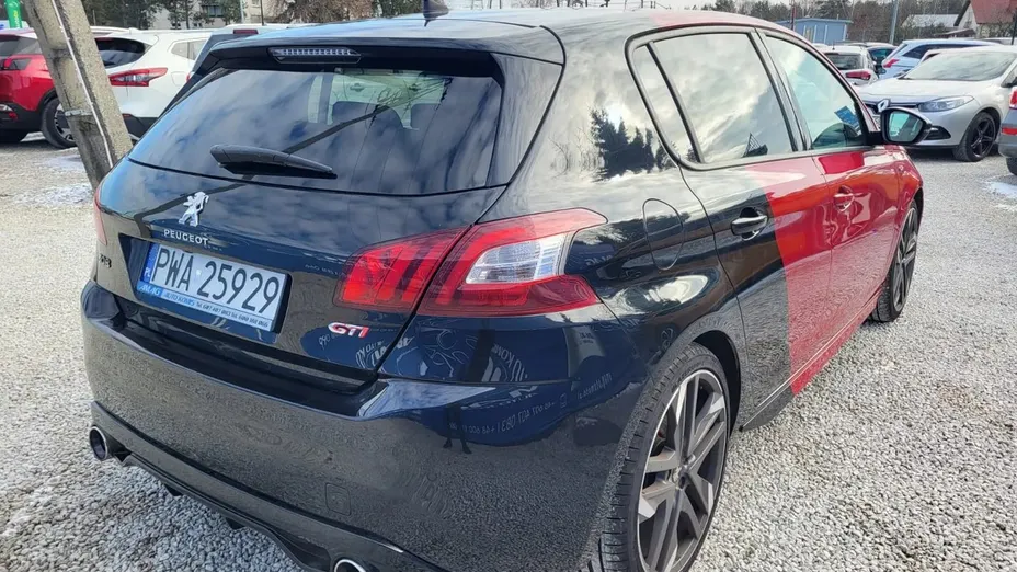 PEUGEOT 308 -